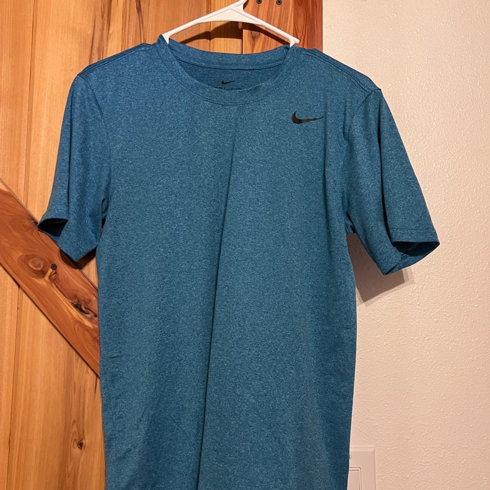 Nike Men's Heathered Blue Short Sleeve Tee